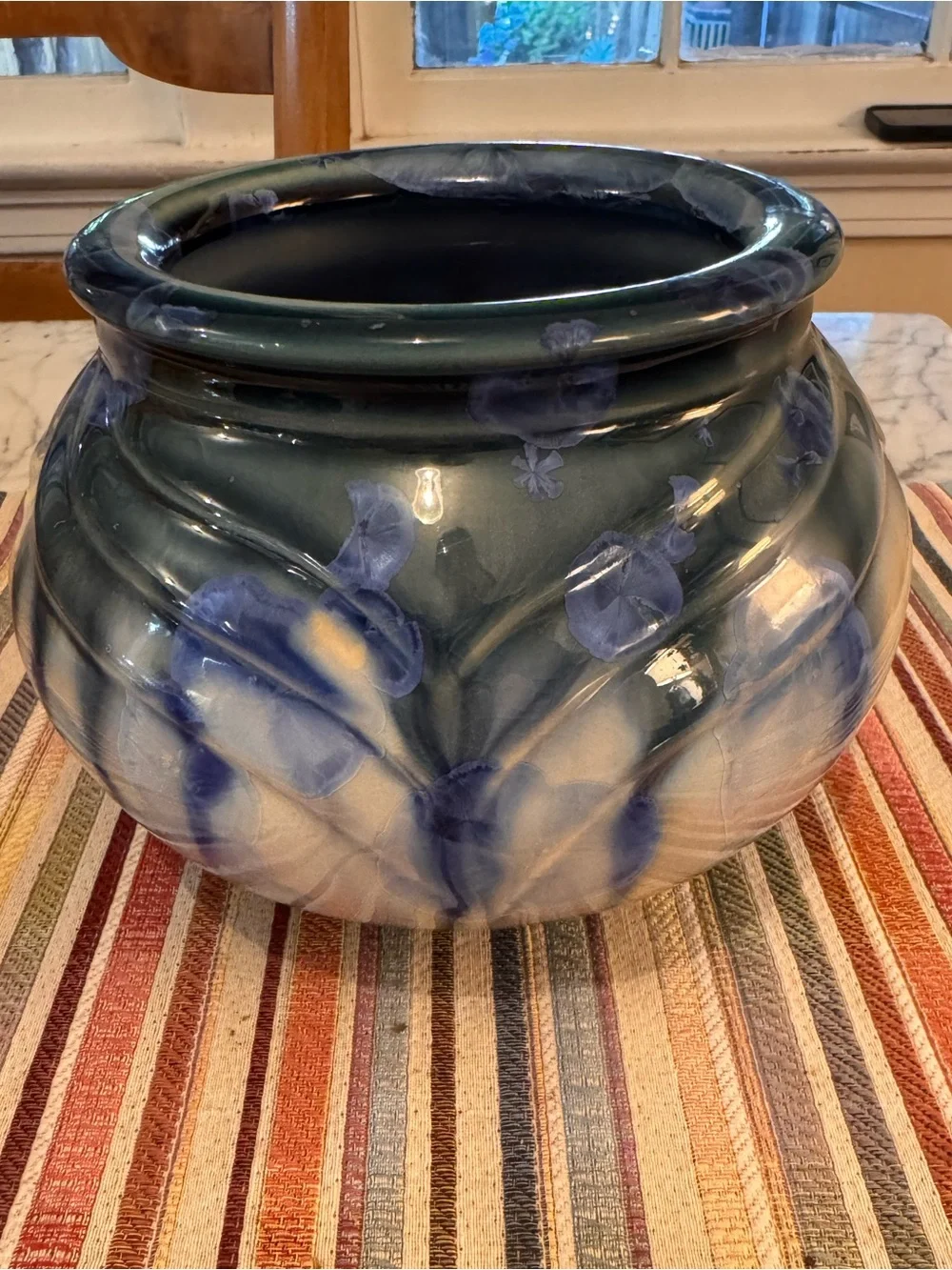 Annapolis pottery beautiful peony vase, 7x5